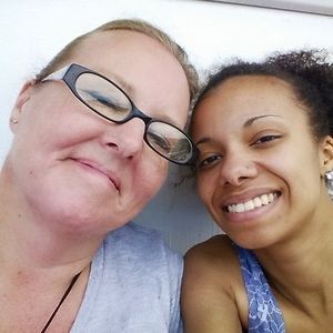 Meet your Posher, Candice